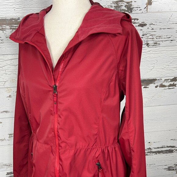 LULULEMON Rain For Daze Hooded Zip Jacket Prep Red Sz 6 NWOT - Picture 2 of 7